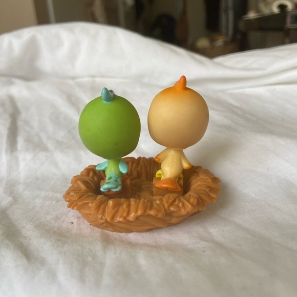 LITTLEST PETSHOP #976 BIRD PINSON and LPS #472 Parakeet with bird nest - Picture 4 of 14